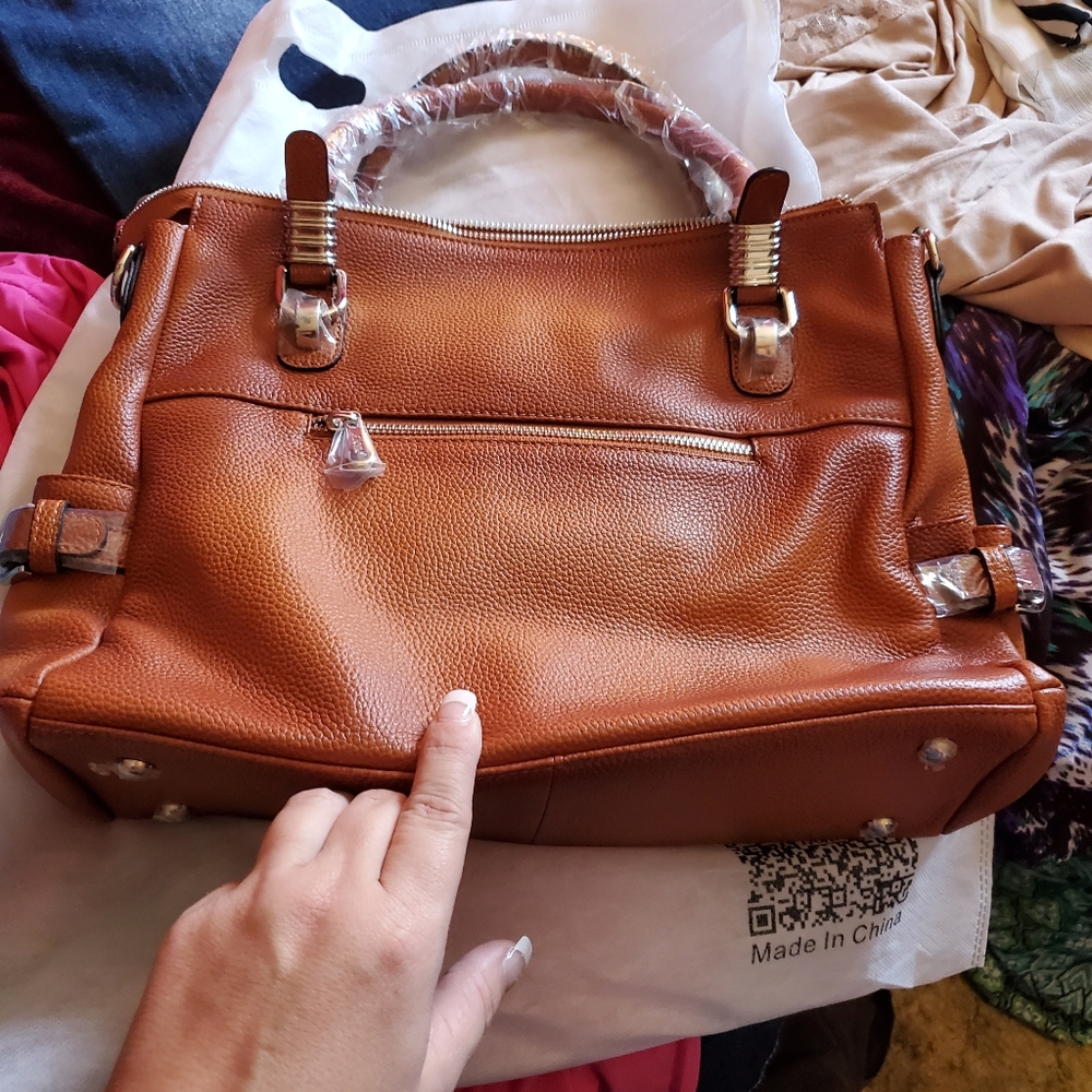 Purse - Picture 2 of 2